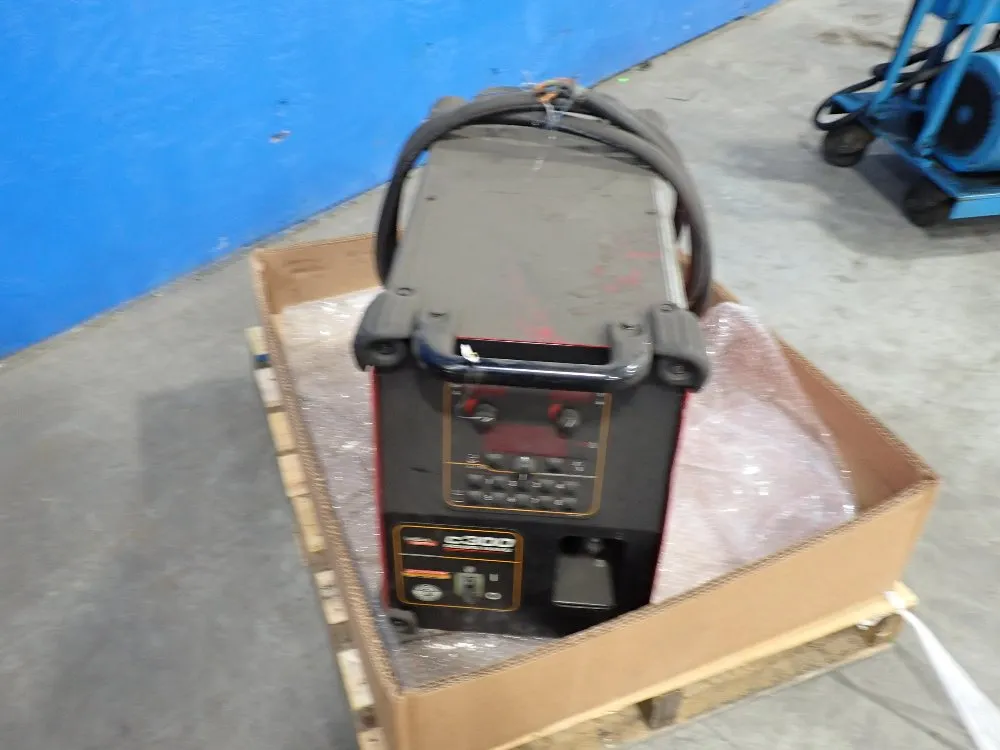 Lincoln Power Wave Welder - Power Wave C300