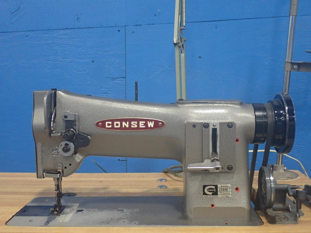 Consew Sewing Machine  Work Table Wlight