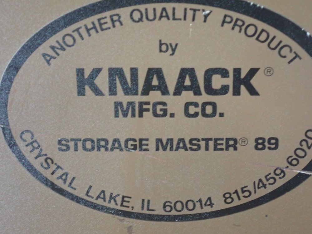 Knaack Mfg. Co. 47.8 Cu. Ft. Portable Jobsite Box - Storage Master 89