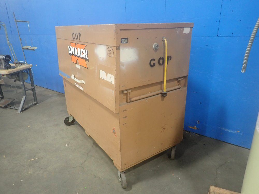 Knaack Mfg. Co. 47.8 Cu. Ft. Portable Jobsite Box - Storage Master 89