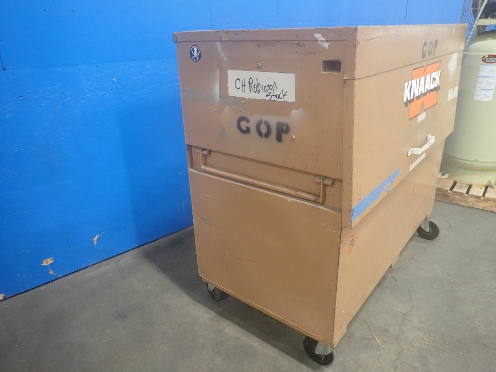 Knaack Mfg. Co. 47.8 Cu. Ft. Portable Jobsite Box - Storage Master 89