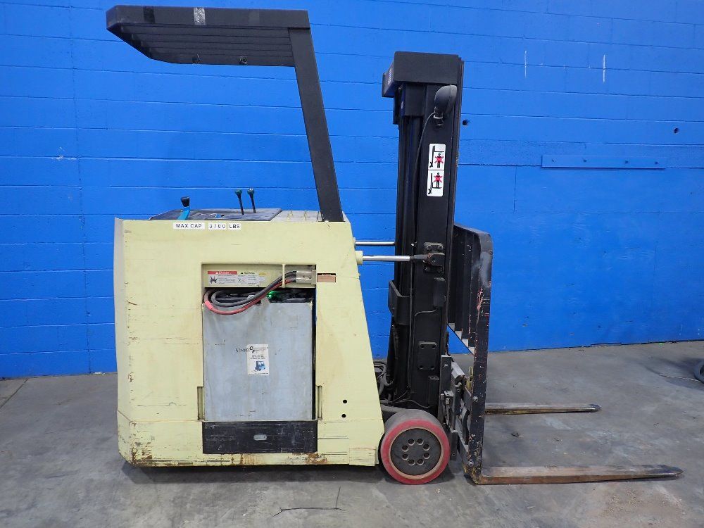 Crown 3700# Stand Up Electric Fork Lift - 40rctt-s