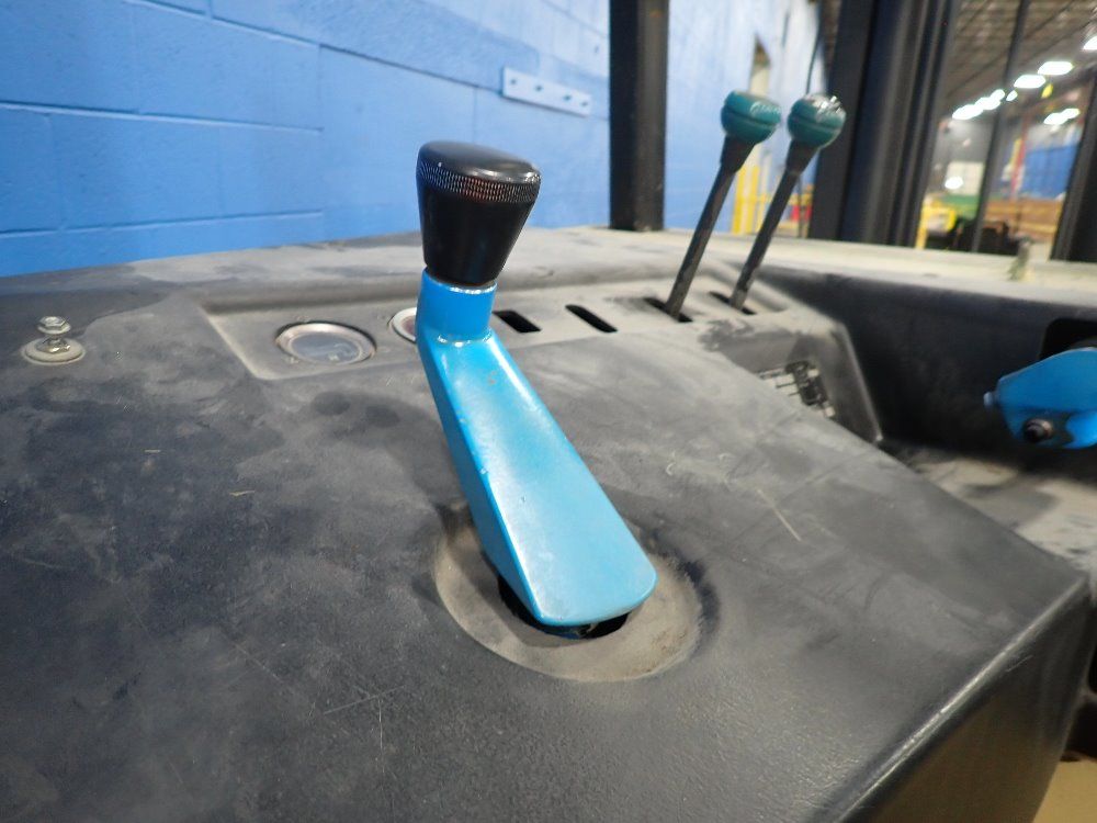 Crown 3700# Stand Up Electric Fork Lift - 40rctt-s