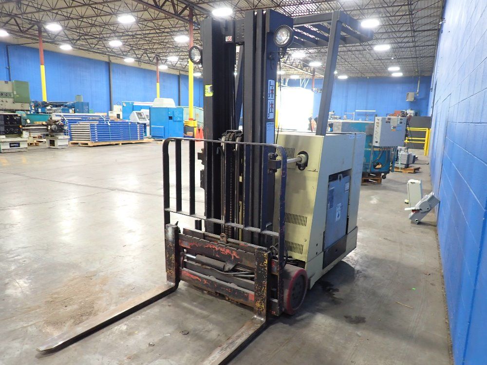 Crown 3700# Stand Up Electric Fork Lift - 40rctt-s