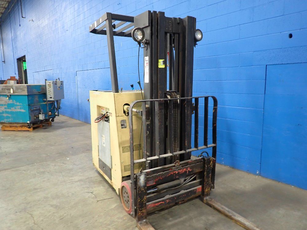 Crown 3700# Stand Up Electric Fork Lift - 40rctt-s