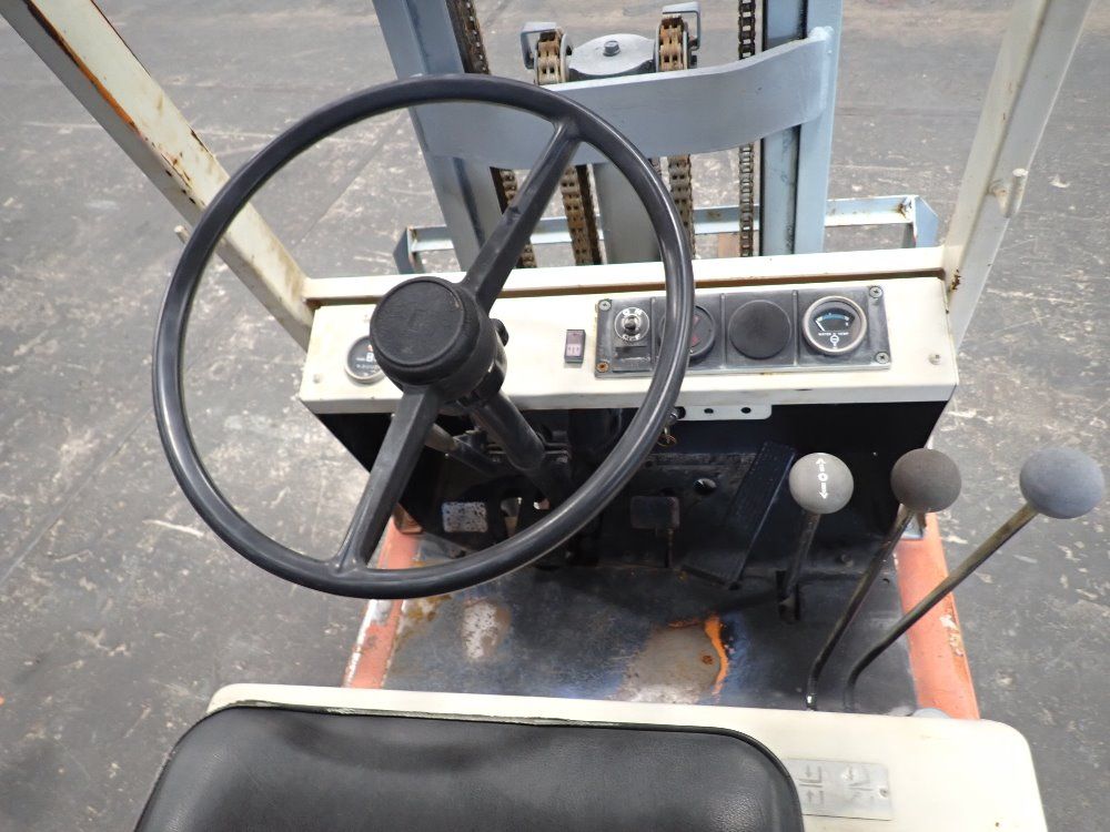 Toyota 1500lbs Propane Forklift - 40-2fg9