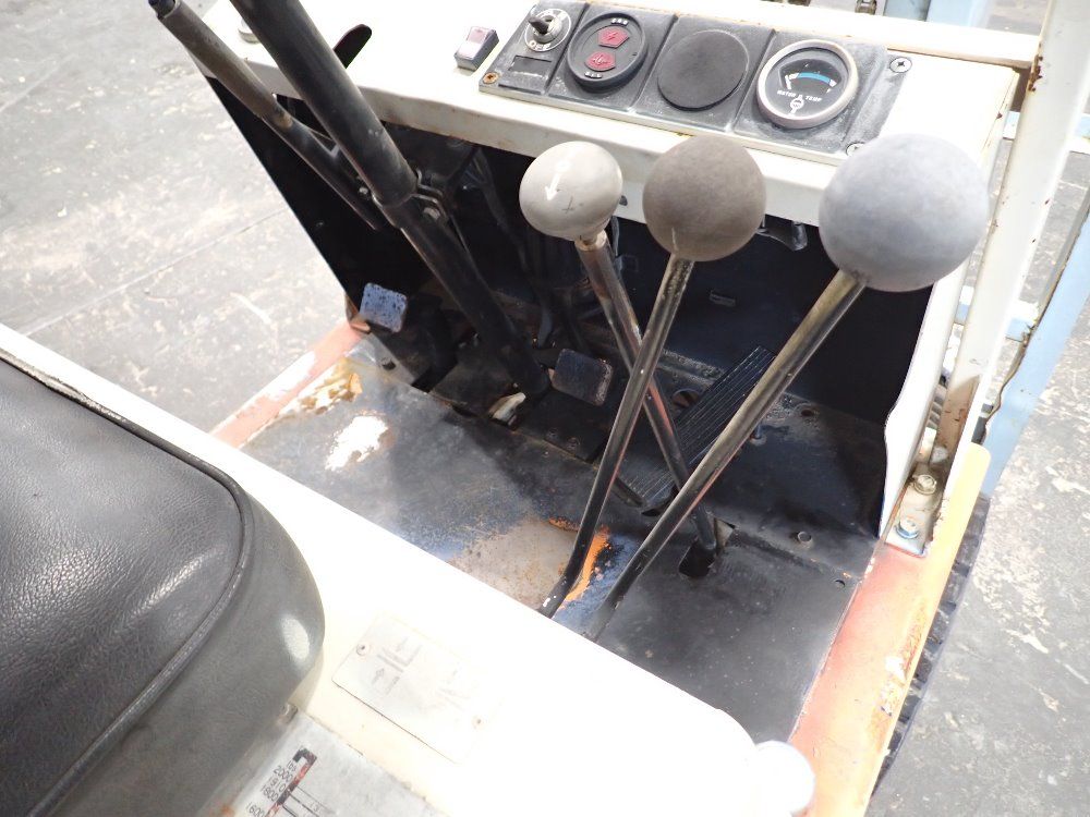 Toyota 1500lbs Propane Forklift - 40-2fg9