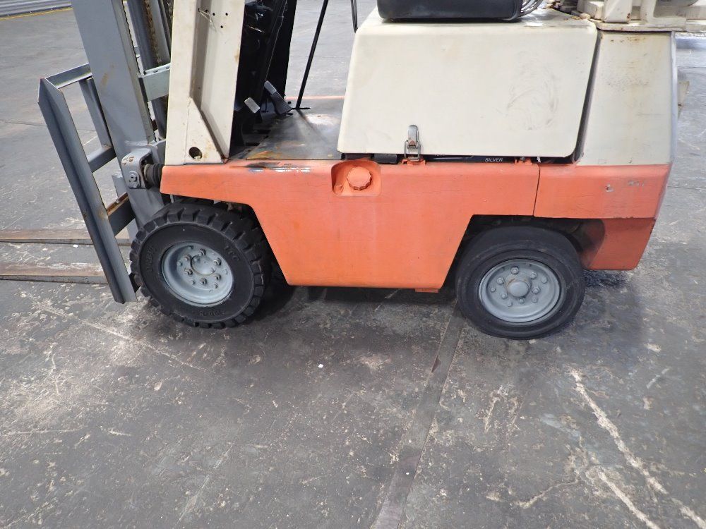 Toyota 1500lbs Propane Forklift - 40-2fg9