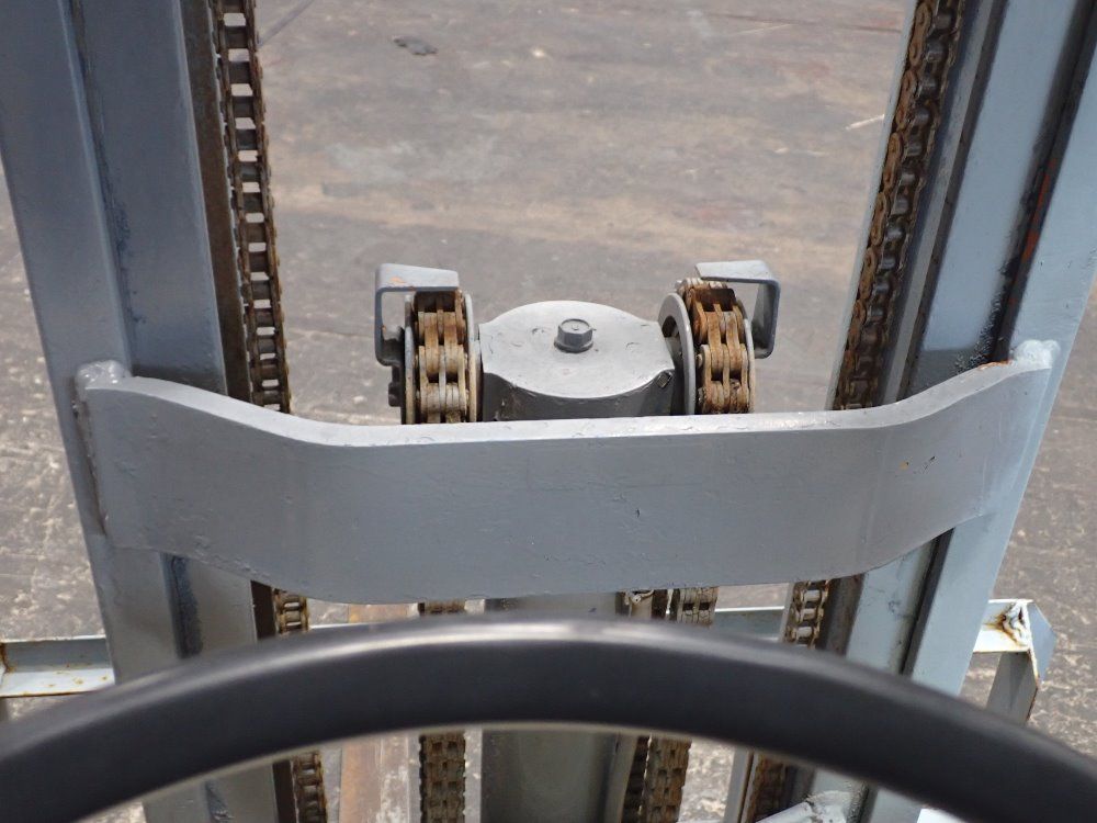 Toyota 1500lbs Propane Forklift - 40-2fg9