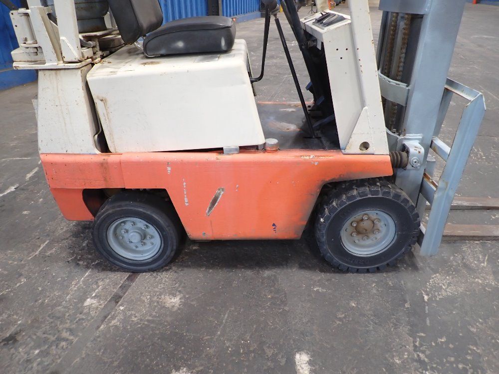 Toyota 1500lbs Propane Forklift - 40-2fg9