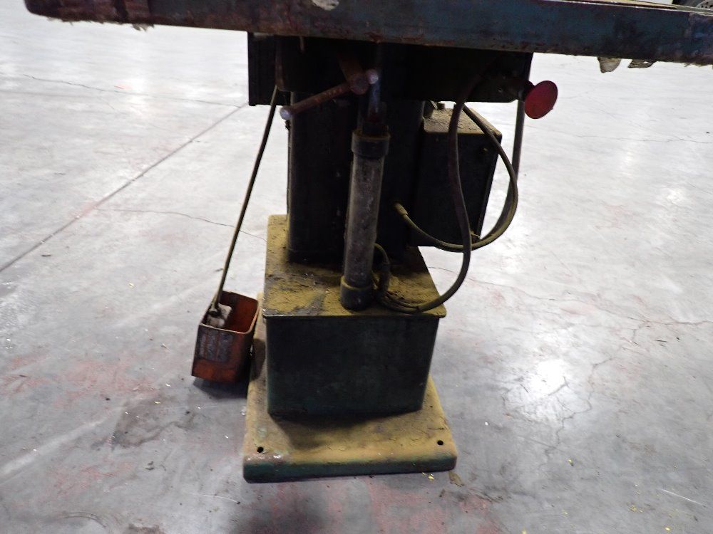 Snow 26"x 11" Tapper - Ta3rm