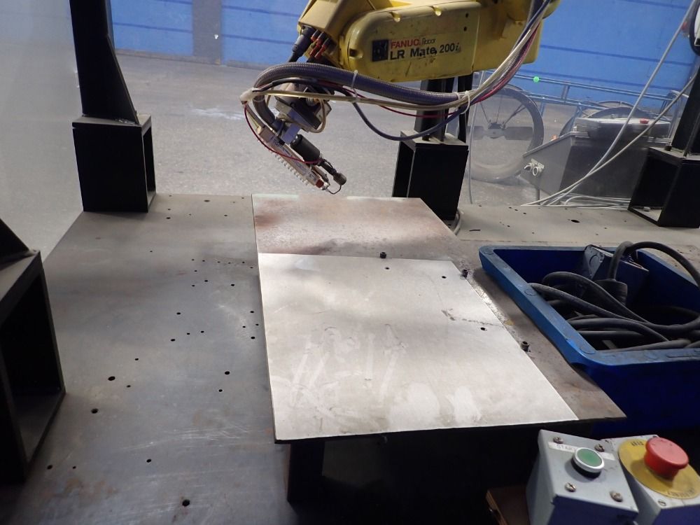 Fanuc Robotic Welder - Lr Mate 200i