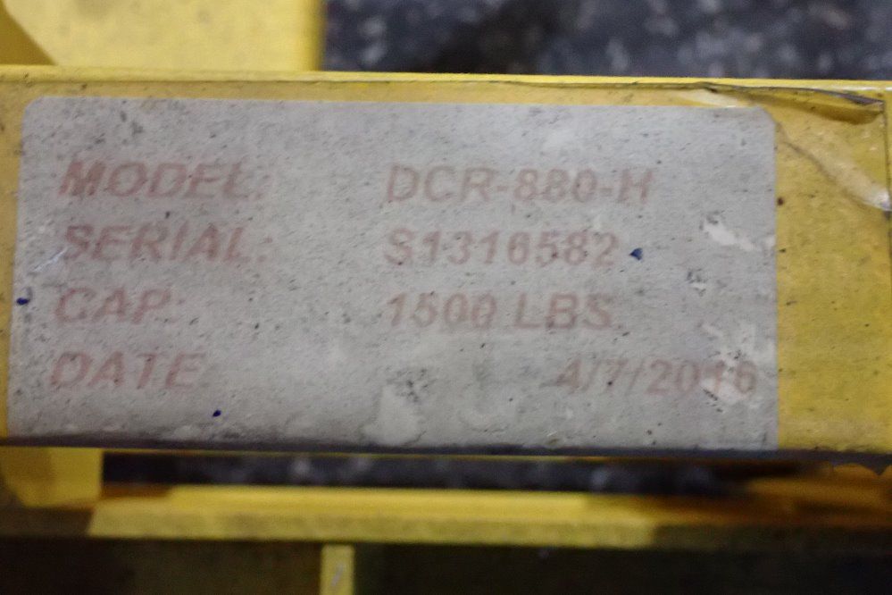 Vestil 1500 Lbs Drum Lifting Cart - Dcr-880-h