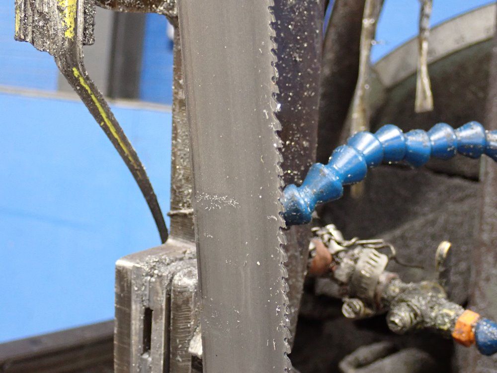 Hyd-mech 19 1/2" Vertical Band Saw - V-18