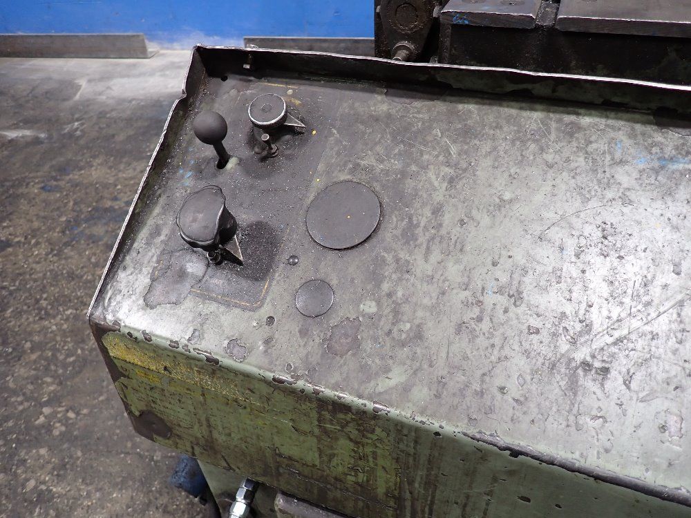 Hyd-mech 19 1/2" Vertical Band Saw - V-18