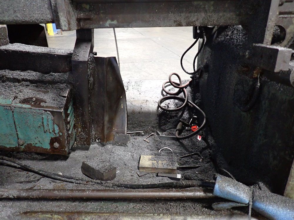 Hyd-mech 19 1/2" Vertical Band Saw - V-18