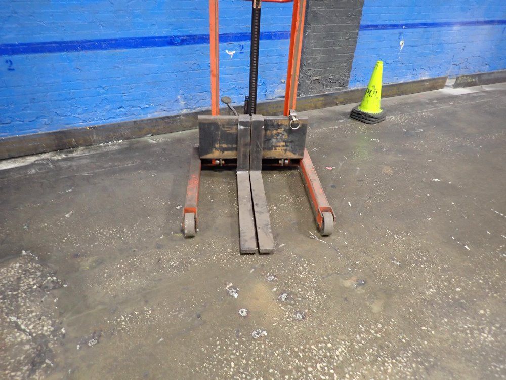 Presto 1000# Lift - M478