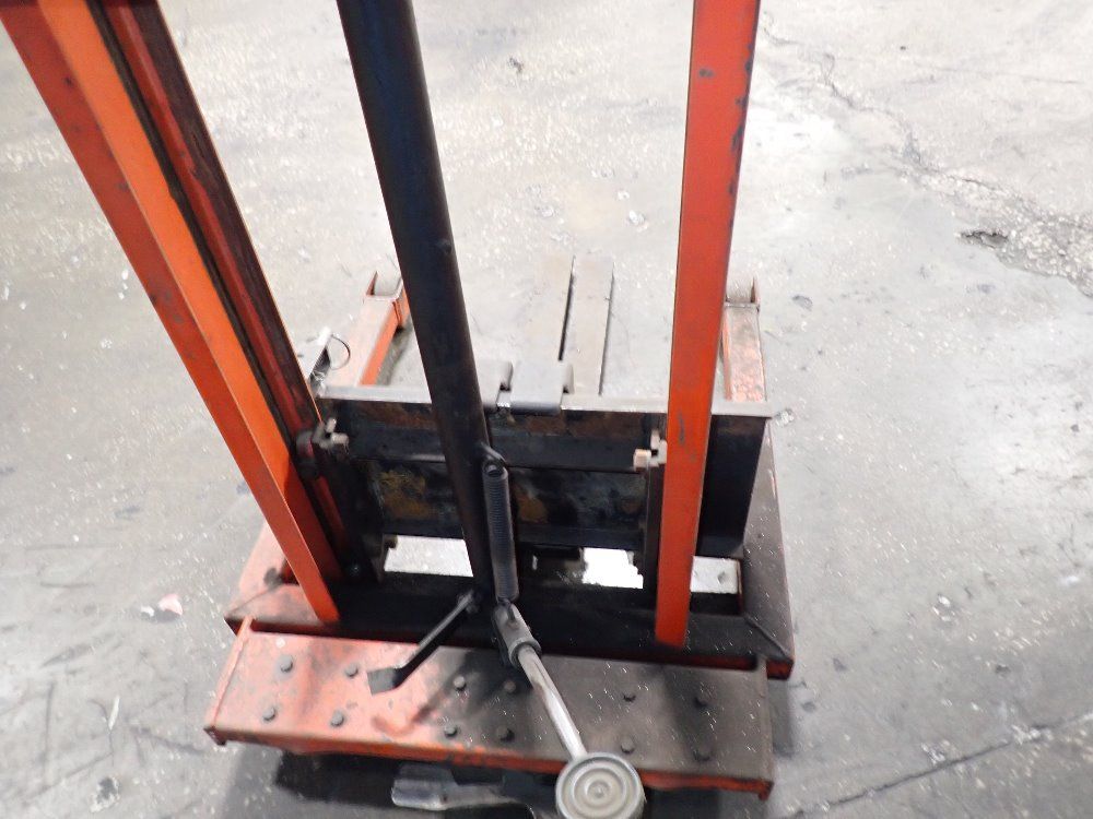 Presto 1000# Lift - M478