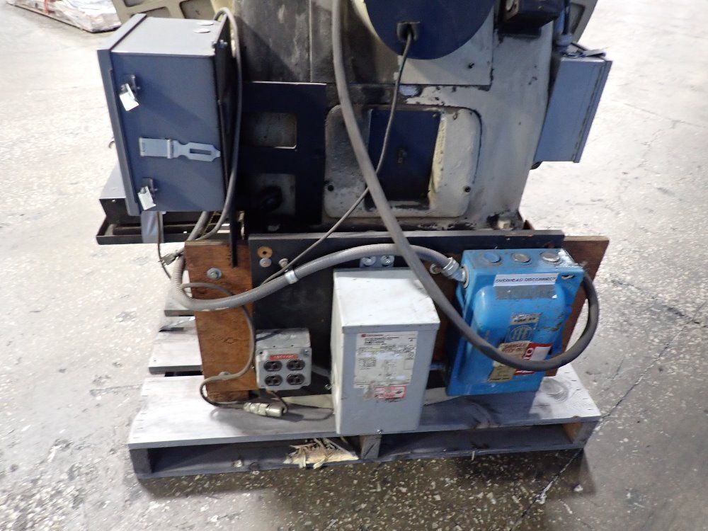 Pratt Whitney 30" Vertical Rotary Table - M1835-0131