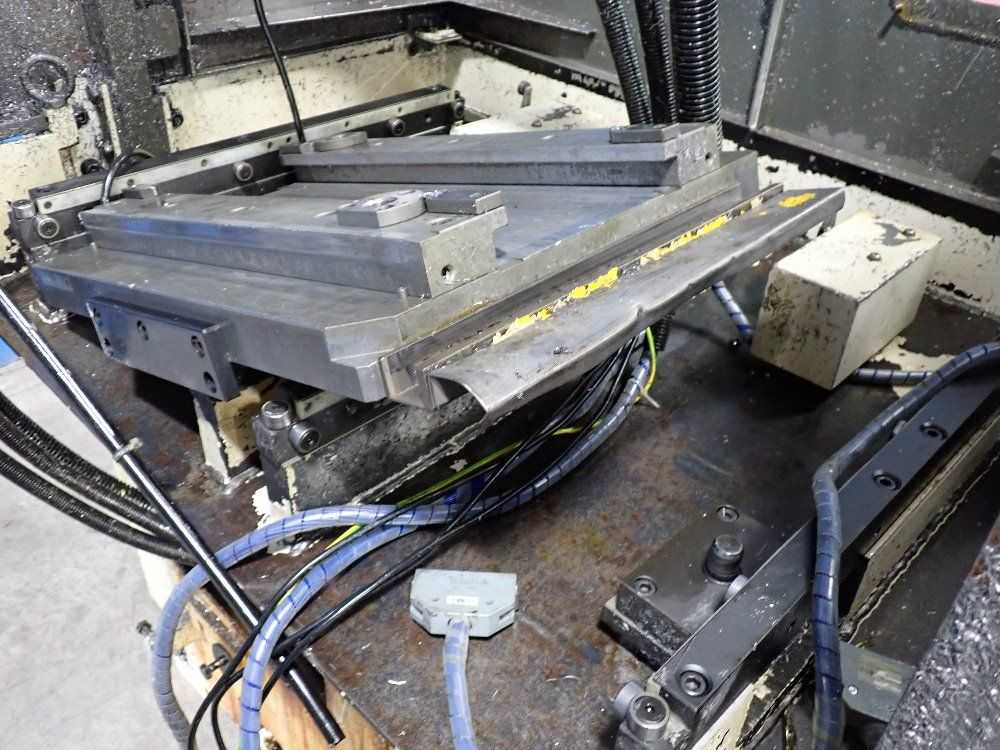 Fanuc 10 Kva Robodrill Milling Machine W Pallet Changer - A-t14ib