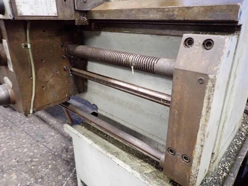 Dainichi 24" / 26" X 65" Gap Bed Lathe - Dlg-shb