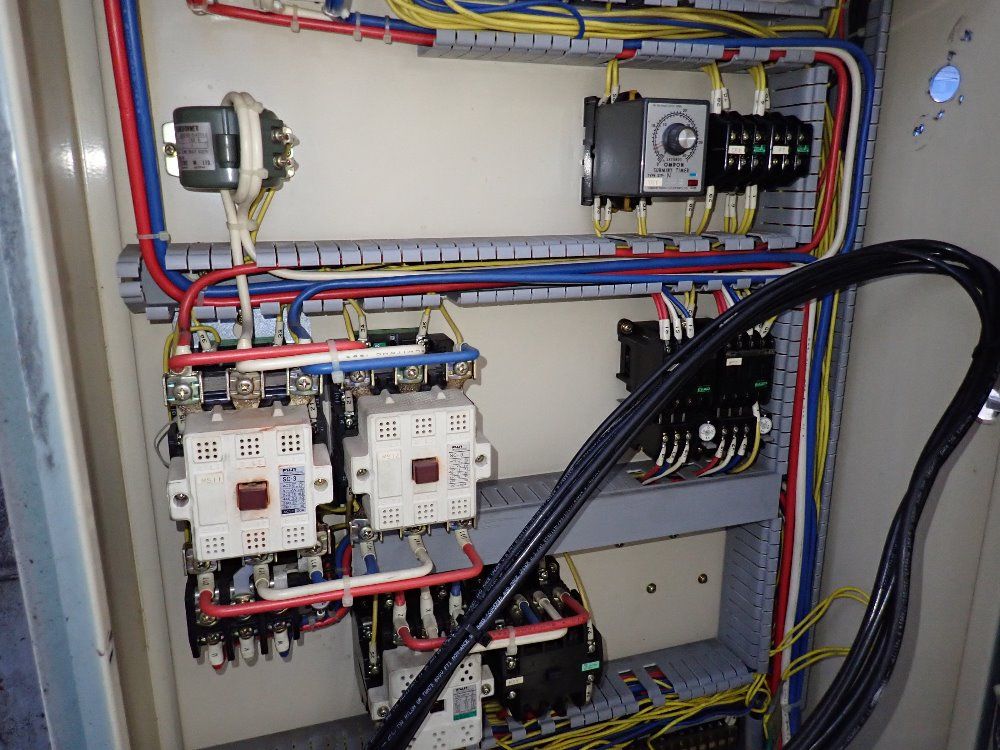 Dainichi 24" / 26" X 65" Gap Bed Lathe - Dlg-shb