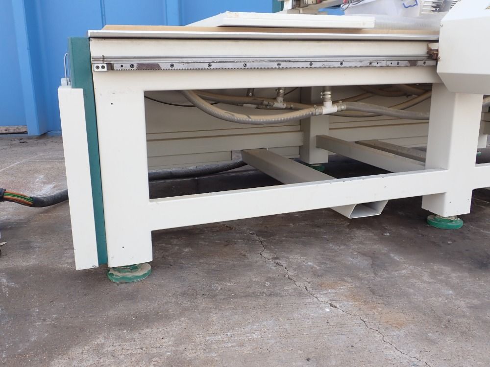 Grizzly Industrial 4'x8' Cnc Router - G0895