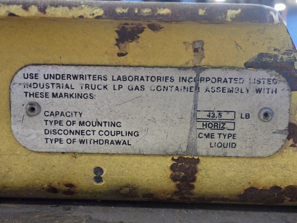 Hyster 7700 Lbs. Propane Forklift - S120xls