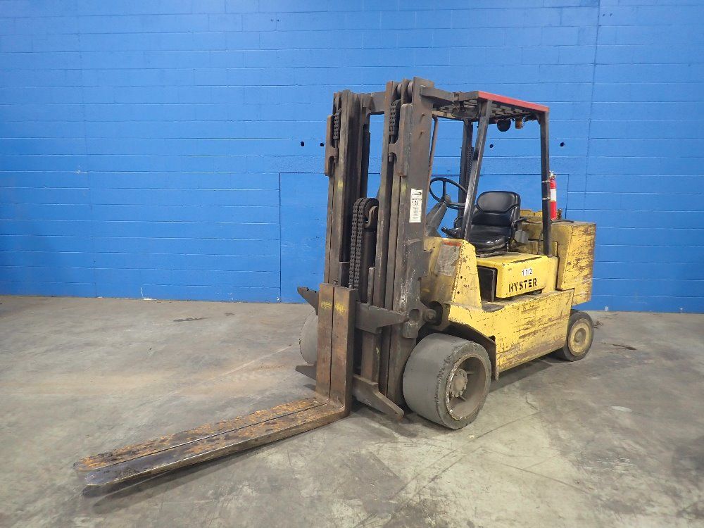 Hyster 7700 Lbs. Propane Forklift - S120xls