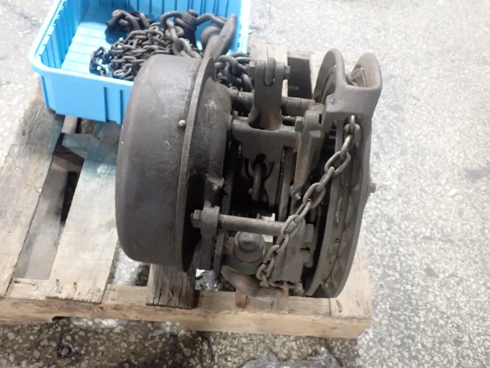 Chester 2 Ton Chain Hoist