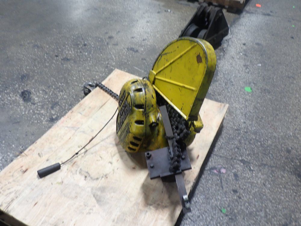 Budgit 1 Ton Hoist - 5kc47ab1838a
