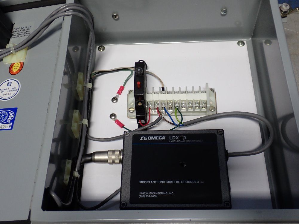 Omega Lvdt Signal Conditioner Control Box - Dp-f64-a