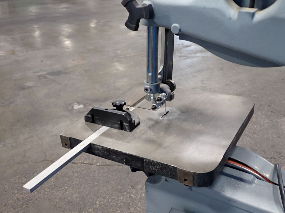 Delta 14" Bandsaw - 28-303