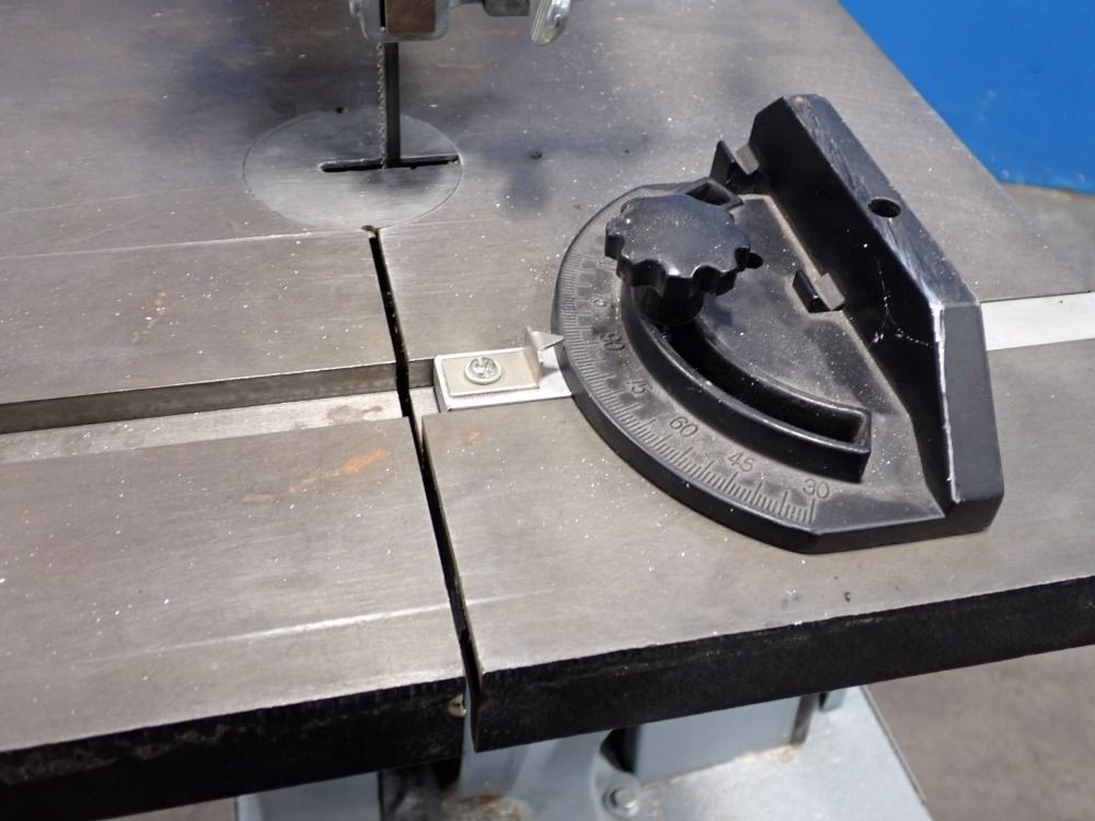 Delta 14" Bandsaw - 28-303