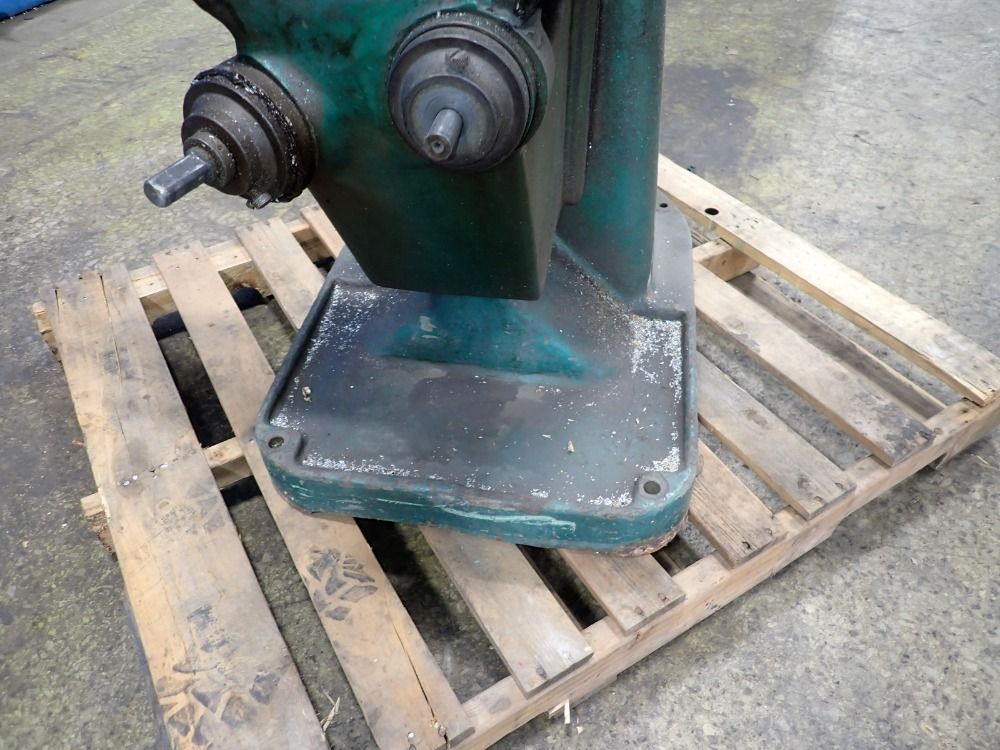 Powermatic Vertical Milling Machine