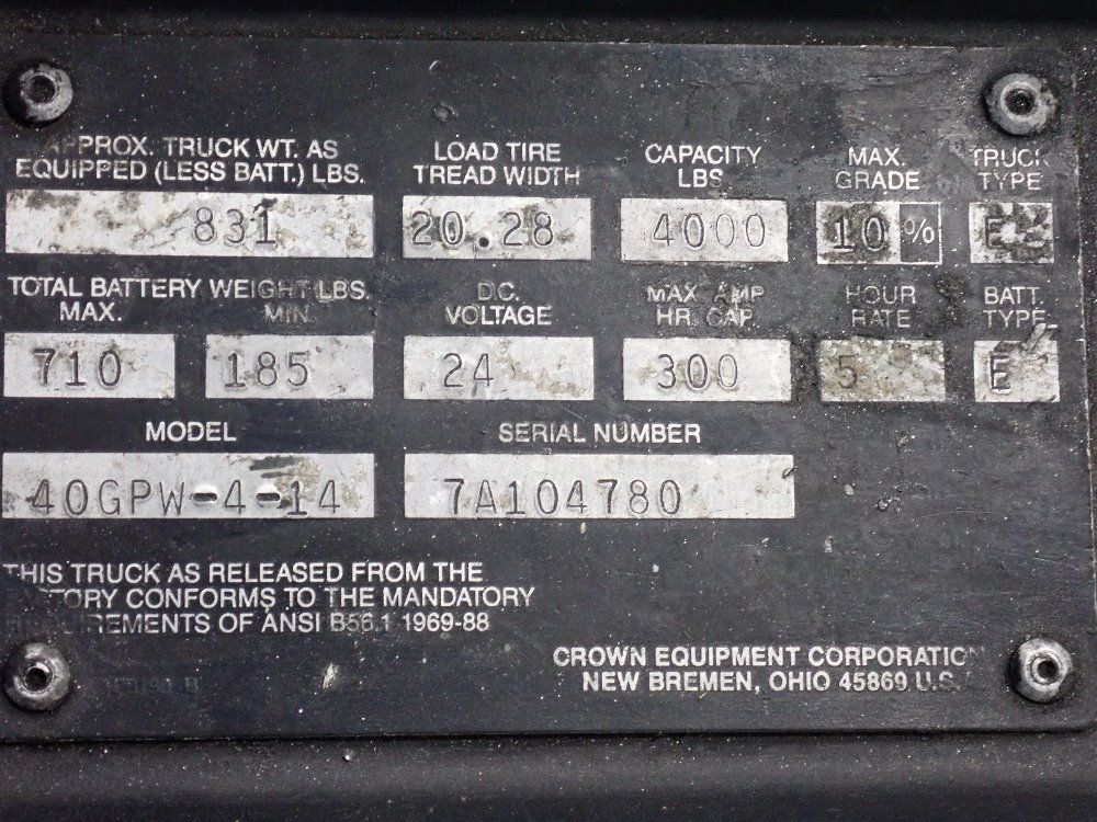 Crown Equipment Corp. 4000 Lbs. Electric Pallet Jack - 40gpw-4-14