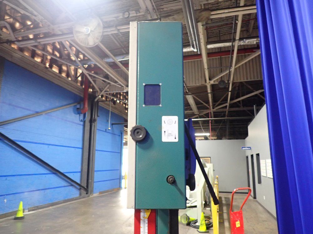 Grizzly Vertical Band Saw - Go568 24