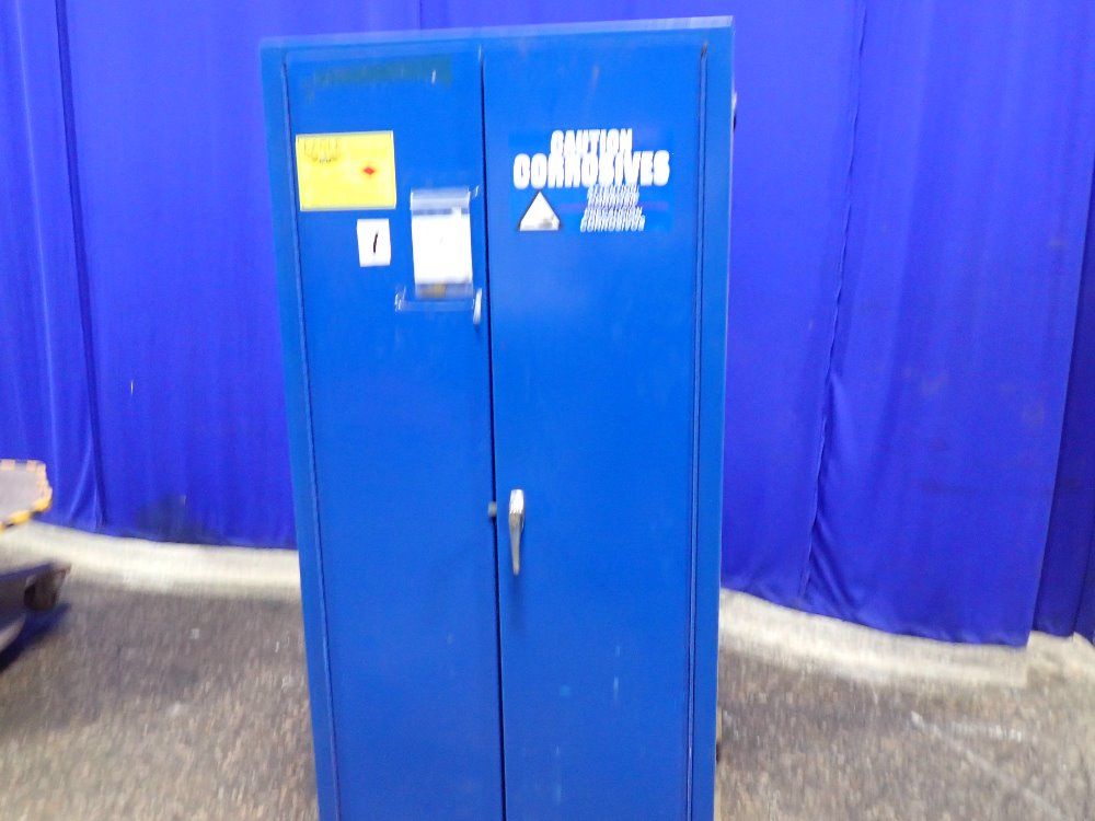 Eagle 60 Gallons Flammable Cabinet - Cra-62