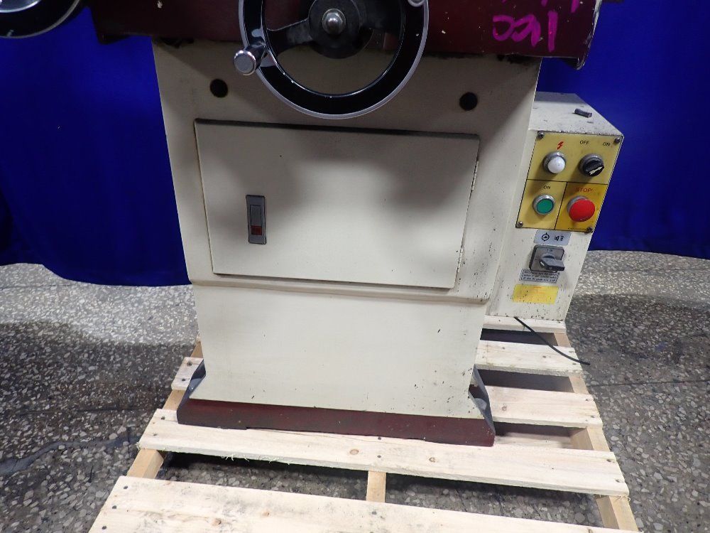 Chevalier 6" X 18" Magnetic Chuck Surface Grinder - Fsg-618m