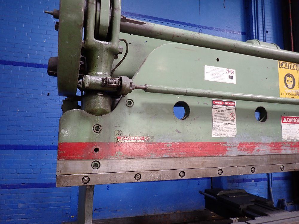 Cincinnati 144" X 135 Tons Press Brake - 5 Series X 10