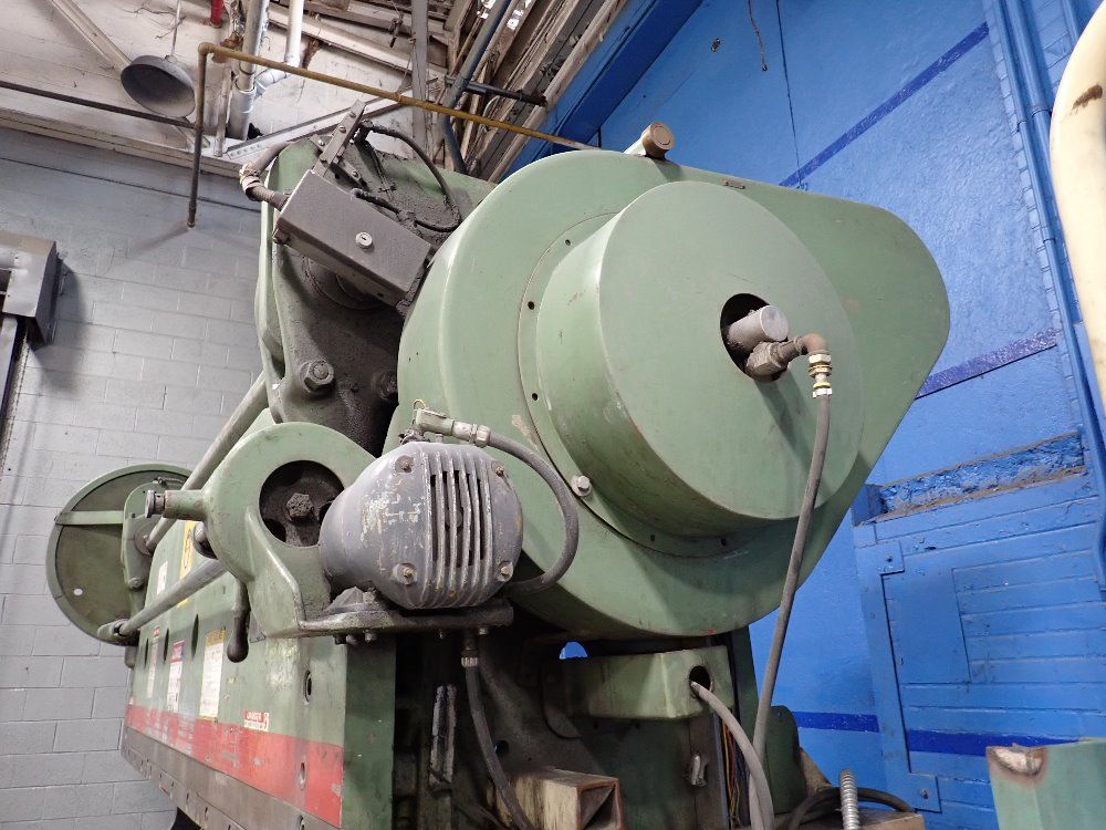 Cincinnati 144" X 135 Tons Press Brake - 5 Series X 10