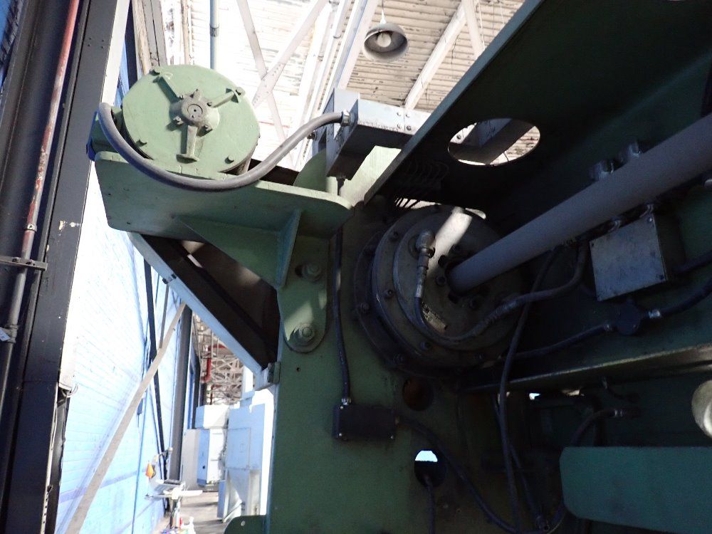 Cincinnati 144" X 135 Tons Press Brake - 5 Series X 10