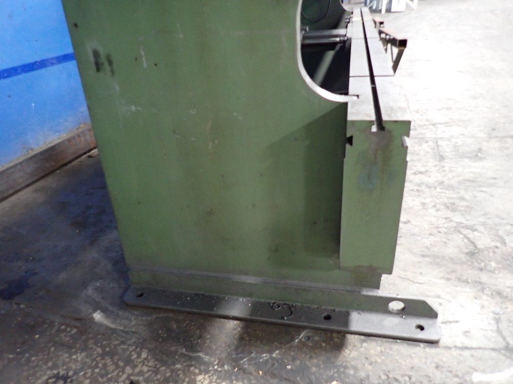 Cincinnati 144" X 135 Tons Press Brake - 5 Series X 10