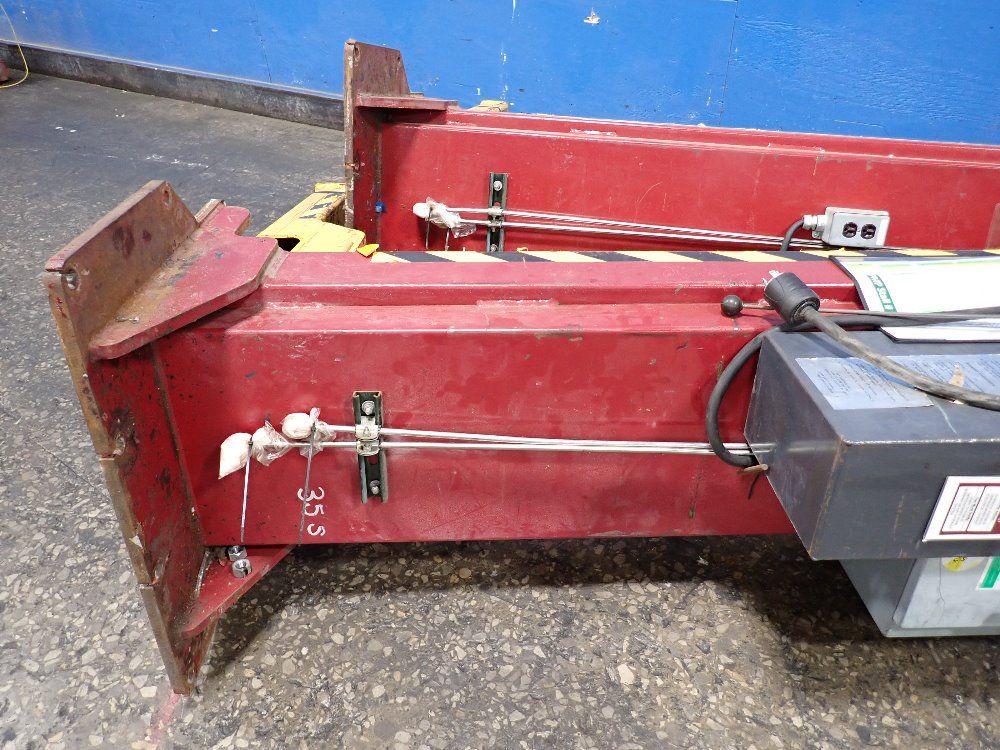 Mohawk 12000 Lbs Hydraulic Lift - Lmf-12