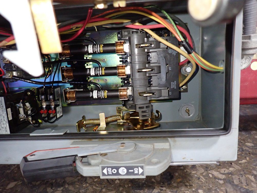 Mohawk 12000 Lbs Hydraulic Lift - Lmf-12