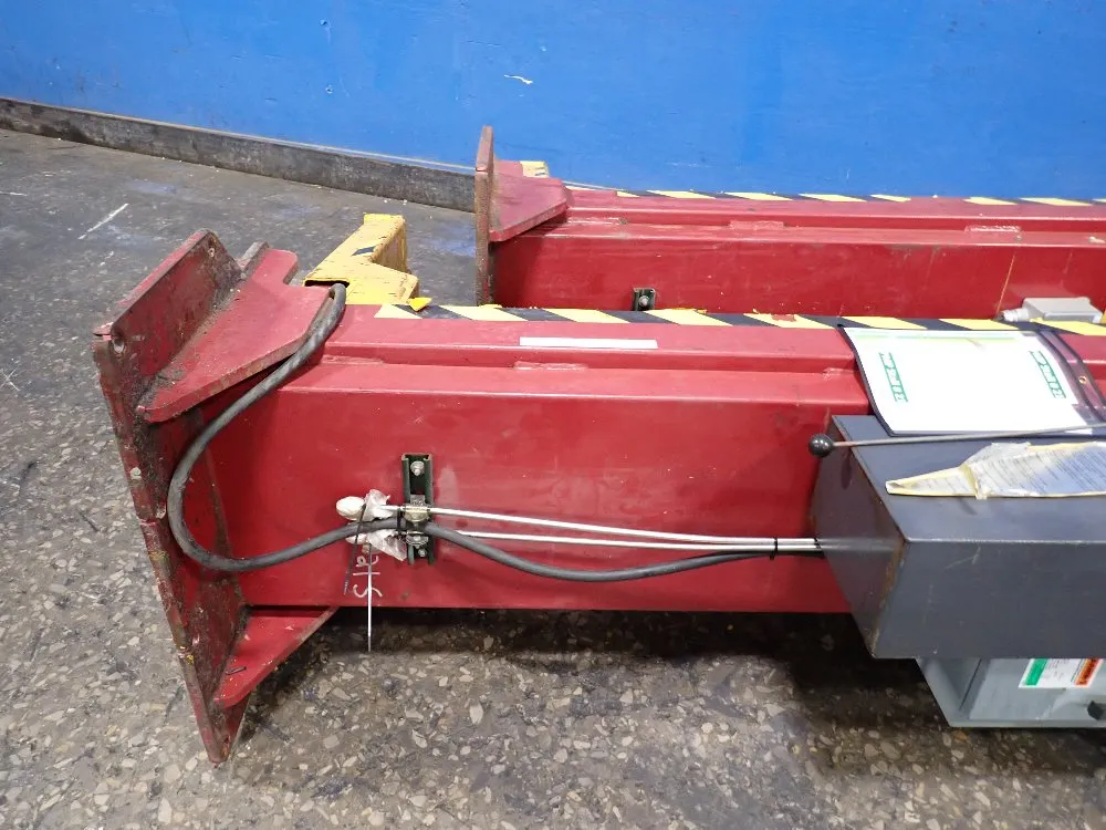 Mohawk 12000 Lbs Hydraulic Lift - Lmf-12