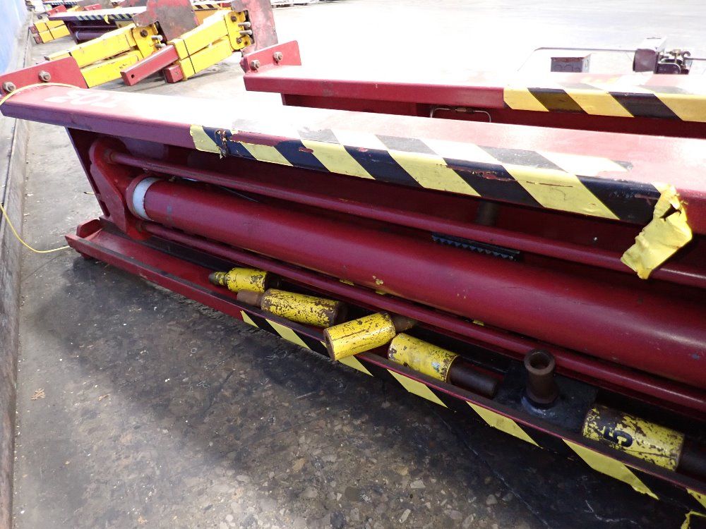 Mohawk 12000 Lbs Hydraulic Lift - Lmf-12