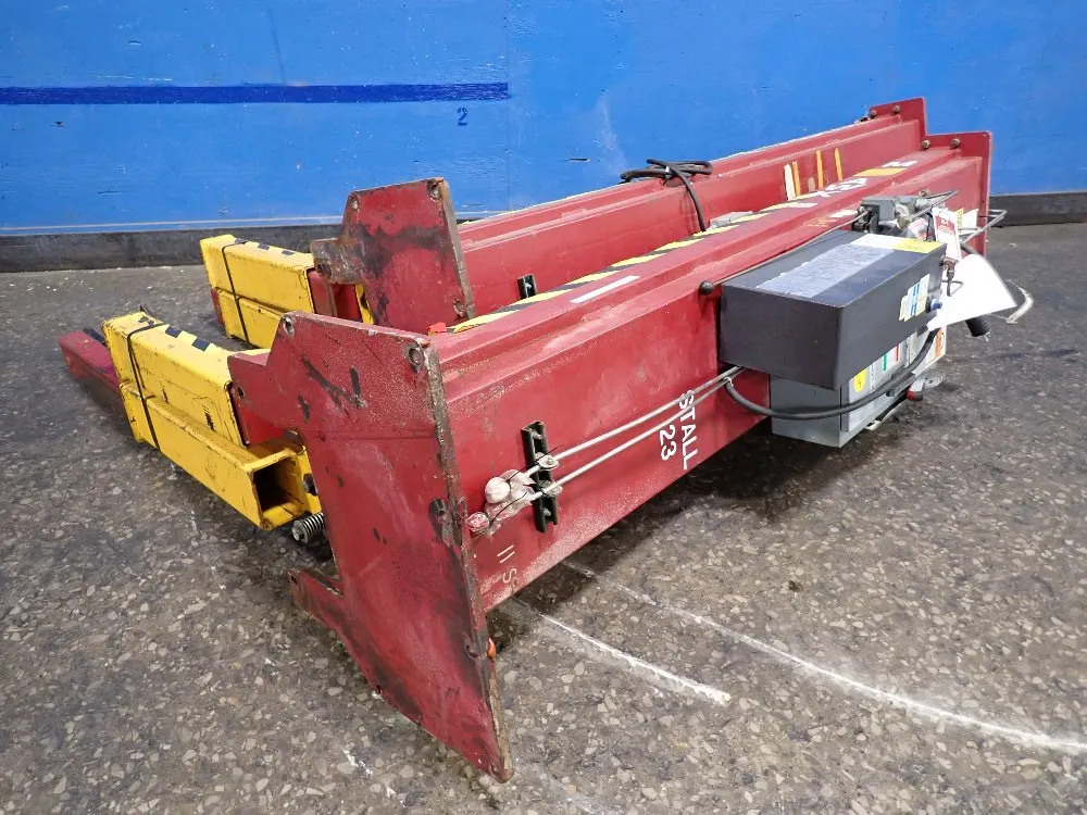 Mohawk 12000 Lbs Hydraulic Lift - Lmf-12