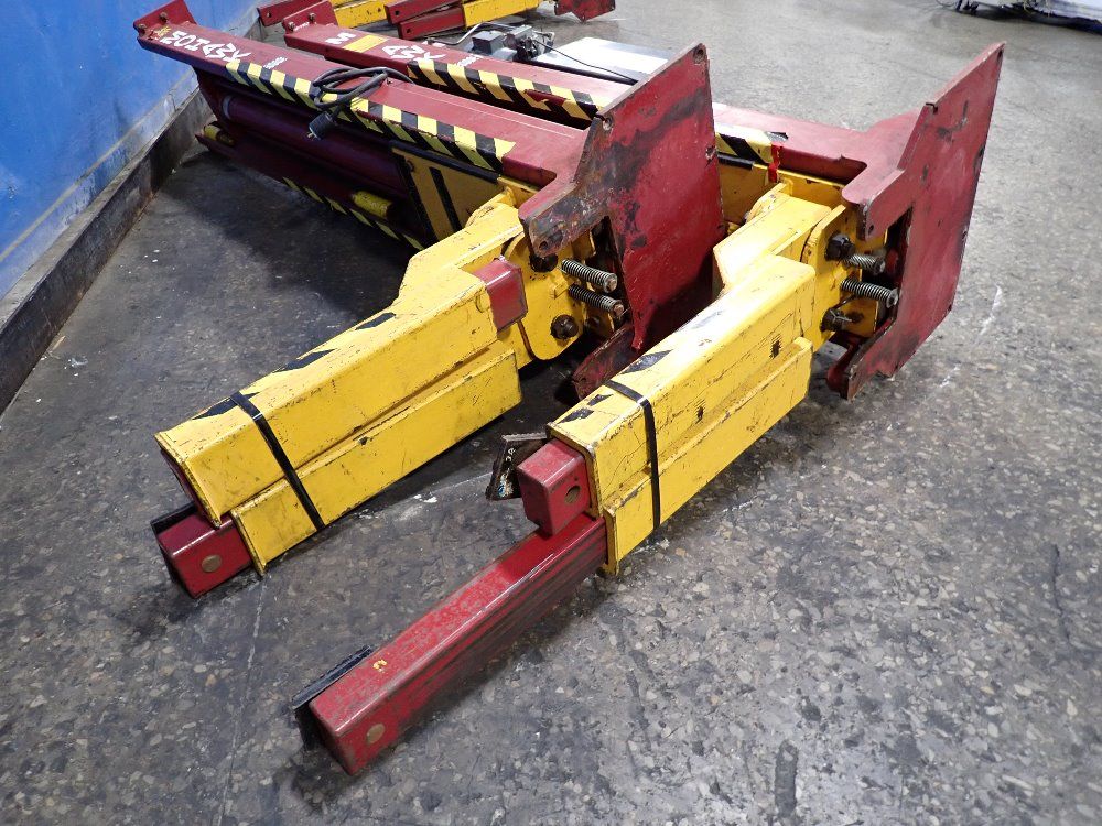 Mohawk 12000 Lbs Hydraulic Lift - Lmf-12