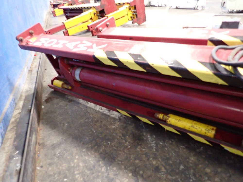 Mohawk 12000 Lbs Hydraulic Lift - Lmf-12